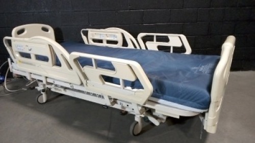 HILL-ROM ADVANTA P1600 HOSPITAL BED W/HEAD & FOOTBOARD