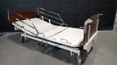 STRYKER FL23P HOSPITAL BED W/HEAD & FOOTBOARD