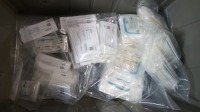 LOT OF ASSORTED SUTURES (SILK) (EXP:2024/20/23)