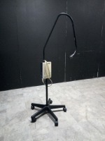 WELCH ALLYN GOOSENECK EXAM LIGHT ON ROLLING STAND