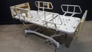 HILL-ROM ADVANCE SERIES HOSPITAL BED