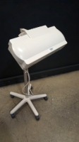 HILL-ROM MICRO-LITE PHOTOTHERAPY SYSTEM ON ROLLING STAND