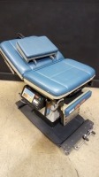 MIDMARK 411 POWER EXAM CHAIR