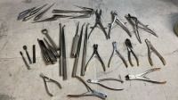 LOT OF VARIOUS ORHTO INSTRUMENTS