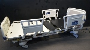 STRYKER EPIC 2030 HOSPITAL BED WITH HEAD AND FOOT BOARDS (IBED AWARENESS, BED EXIT, SCALE)(SQUARE RAILS)