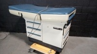 MIDMARK 404 EXAM TABLE