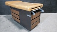 MIDMARK 104 EXAM TABLE