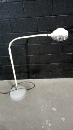 WELCH ALLYN EXAM LIGHT