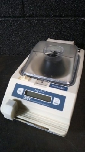 SEPERATION TECHNOLOGIES HEMATA STAT CENTRIFUGE