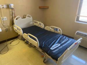HILLROM VERSACARE HOSPITAL BED