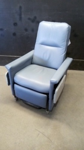 CHAMPION RECLINER