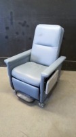 CHAMPION RECLINER