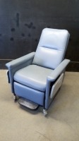 CHAMPION RECLINER