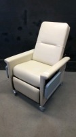 CHAMPION RECLINER