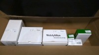 WELCH ALLYN 77710 OTO/OPHTHALMOSCOPE SET TO INCLUDE: GS 777 WALL TRANSFORMER, 2 HEADS (901022, 901079), 767 WALL GUAGE, 901053 THERMOMETER, KLEENSPEC DISPSENER (IN BOX)