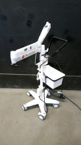 ACCUVEIN AV400 1.0 VEIN FINDER ON ROLLING STAND