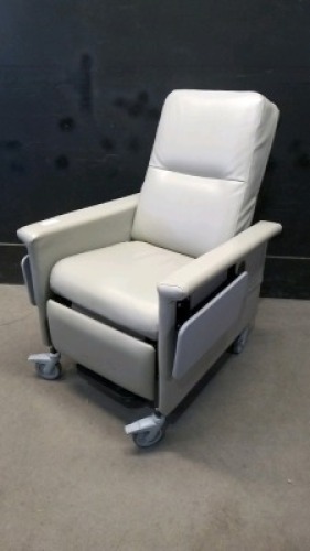 CHAMPION RECLINER