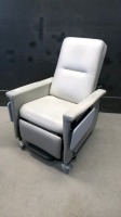 CHAMPION RECLINER