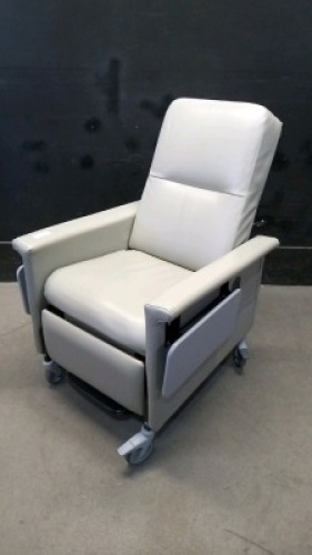 CHAMPION RECLINER