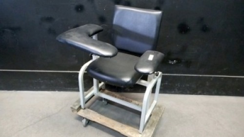 BLOOD DRAW CHAIR