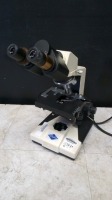 LIEDER MC-319 LAB MICROSCOPE WITH 2 EYEPIECES (WF 10X) AND 3 OBJECTIVES (4, 10, 40)