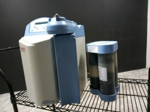 THERMO SCIENTIFIC BARNSTEAD NANOPURE WATER PURIFICATION SYSTEM