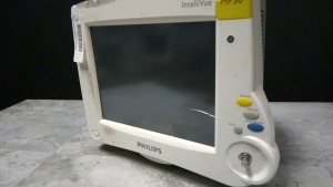 PHILIPS INTELLIVUE MP30 PATIENT MONITOR (CRACKED SCREEN)