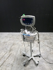 WELCH ALLYN 53000 VITAL SIGN MONITOR ON ROLLING STAND