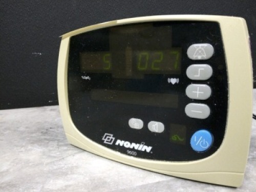 NONIN 9600 PATIENT MONITOR