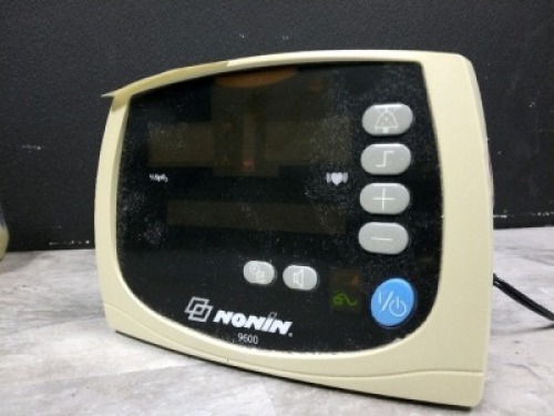 NONIN 9600 PATIENT MONITOR