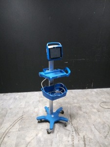 GE DINAMAP VC150 VITAL SIGN MONITOR ON ROLLING STAND