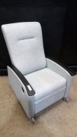 RECLINER