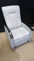 RECLINER