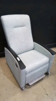 RECLINER