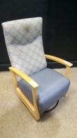 RECLINER