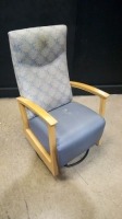 RECLINER
