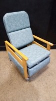 RECLINER