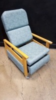 RECLINER
