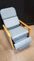 RECLINER