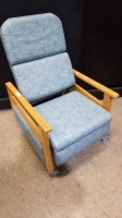 RECLINER