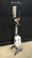 LEVEL 1 SYSTEM 250 FLUID WARMER ON ROLLING STAND