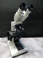 AUS JENA LABOVAL 4 LAB MICROSCOPE WITH (10X) & 4 OBJECTIVES (100,40,10,3.2)