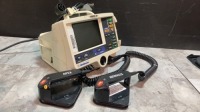 MEDTRONIC/PHYSIO-CONTROL LIFEPAK 20 BIPHASIC DEFIB WITH PACING, 3 LEAD ECG, SPO2, ANALYZE, PADDLES