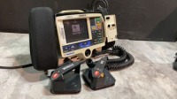MEDTRONIC/PHYSIO-CONTROL LIFEPAK 20 BIPHASIC DEFIB WITH PACING, 3 LEAD ECG, SPO2, ANALYZE, PADDLES