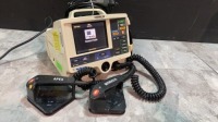 MEDTRONIC/PHYSIO-CONTROL LIFEPAK 20 BIPHASIC DEFIB WITH PACING, 3 LEAD ECG, ANALYZE, PADDLES