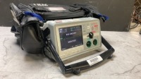 ZOLL E-SERIES BIPHASIC DEFIB WITH PACING, 12 LEAD ECG, CO2, SPO2, NIBP, ANALYZE, BATTERY