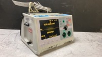 ZOLL M-SERIES BIPHASIC DEFIB WITH PACING, 3 LEAD ECG, ANALYZE, BATTERY