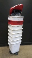 LOT OF GARAGE CANS
