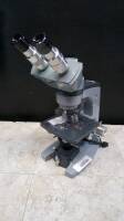 AO SPENCER LAB MICROSCOPE WITH 2 EYEPIECES (10X W.F.) AND 4 OBJECTIVES (4, 10, 45, 100)