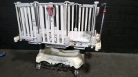 STRYKER FL19 INFANT CRIB